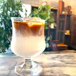 goute vintage used&coffee - アイスカフェラテ
