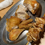 ひな鳥素揚げ 目黒 月鳥 三田店 - ひな鳥素揚げwithねぎま