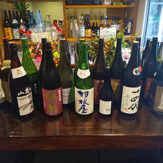 喜欢日本酒的人必看◎丰富的酒品衬托出料理的味道