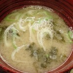 日々魚数寄 東木 - お替わりのお味噌汁（あおさとお葱）