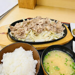 居食屋 旬香 - 焼肉定食