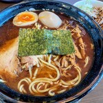 Mendokoro Tabushi - ランチ 田ぶしラーメン＋ミニチャーシュー丼 900円 サービス煮玉子