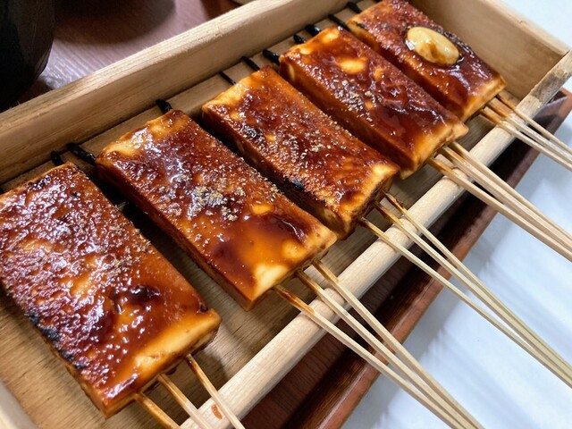 『香ばしい味噌の香り、やっぱり豆腐田楽って美味しいですよね』by kouyou_jk : 萩乃茶屋 - 鶴舞/日本料理 [食べログ]