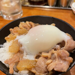 餃子の福包 - 牛丼みたいな鶏丼