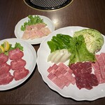 炭火焼肉 盧 - 料理写真: