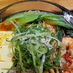 ラーメン巌哲 - 酸辣涼湯麺 (サンラーリャンタンメン）