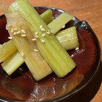 炭焼 おかげさん - 箸休めのセロリ〜漬かり過ぎずシャキッとした食感。こいつもうめぇ〜