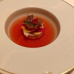 ロオジエ - コンソメルージュ。秋トリュフが良い香り。