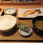 やよい軒 - しゃけの塩焼朝食
