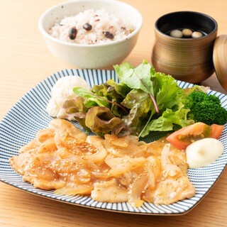 EDOCCO CAFE MASU MASU_2