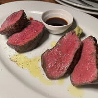 カルネジーオ イースト - 