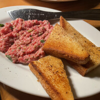 カルネジーオ イースト - 