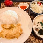 Chang Thai Restaurant - トムカーガイ　ランチセット