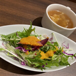 Guriru Kurashiki - ランチメニューセットのサラダ、スープ