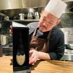 仁修樓 - ◎誕生日祝いでドン ペリニヨン ヴィンテージ 2010 を開ける。