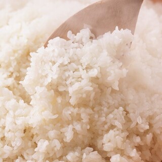 厳選したお米を素材に合わせた炊き上げに