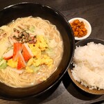 ラーメン大至 - 