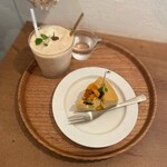 アンズトモモ - 『コーヒーシェイク』
      『かぼちゃのチーズケーキ』