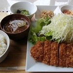 大衆バルサンドグラス - チキンカツ定食