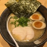 濃厚鶏ソバ 麺 ザ クロ - 