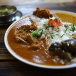 ガネーシュ N - あいがけ(A＋豆カレー)