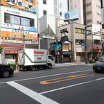 ほていちゃん - 中央通りを行く