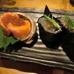 鮨げん家 福島本店 - 左が宝玉。右が生しらす。