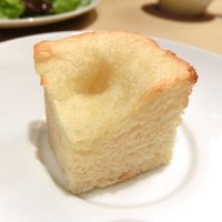 銀座イタリアン Fabi's  - メインセット<数量限定> 1000円 の自家製フォカッチャ