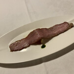 麤皮 - お肉の燻製　イチヂク添え