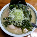 カマリヤ 大将 - ワカメラーメン（中）＋味付玉子＊2