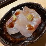 すが弥 - アラです。一週間寝かせて熟女の味。塩と酢橘と煮切りが万全のハーモニーを奏でます