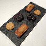 レストラン ラリューム - 小菓子