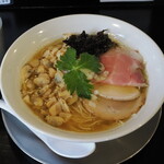 中華そば 麺や 六助 - あさり、貝柱塩そば　950円