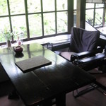 茶房 天井棧敷 - テーブル席