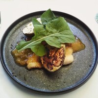 ヌキテパ - メイン　舌平目のムニエル　茄子のソテー　エシャロットとトマトのソース　ルッコラのサラダ