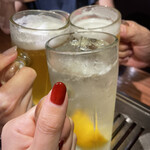 焼肉 肉萬 - 乾杯( ^ ^ )/□