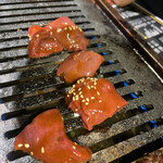 焼肉 肉萬 - レバーぶりぶりで美味しかったー