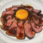 焼肉 肉萬 - ローストビーフ（要予約）