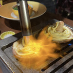 焼肉 肉萬 - 火で炙れば0カロリー！うんまー！