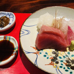 賛否両論 - お造り　ヒラメと本マグロ