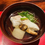賛否両論 - 鯛かぶらお吸い物　松茸入り！
