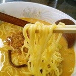 Jinambouramen - 平打ち中太麺