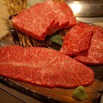 焼肉 神戸屋 - 希少部位3点盛り（ザブトン・ミスジ・カイノミ）