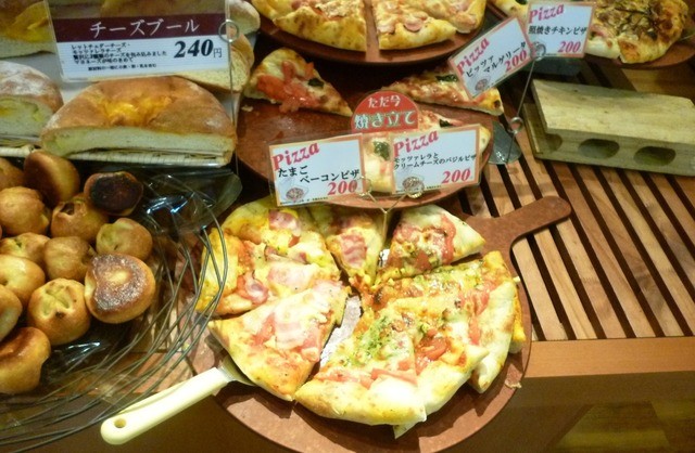 ブーラン ジュリー 横浜