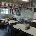 鶴亀屋食堂 - 店主はシール好きとか。