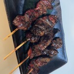 Yakitori Torishou - やきとりレバー串
                      ボリューム満点で、ぱさぱさ感もまったくない鳥翔の隠れ人気メニューです。