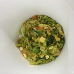 ファミリーマート - 料理写真:おどろき野菜  1日分の野菜 完熟トマトのコク旨カレー　乾燥野菜をカップの中に空けます