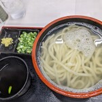 六車 - 釜あげうどん560円