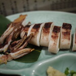 居酒屋 二代目 丸一 - イカの丸焼き