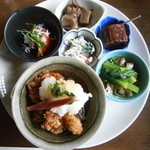 カナカナ - プレート